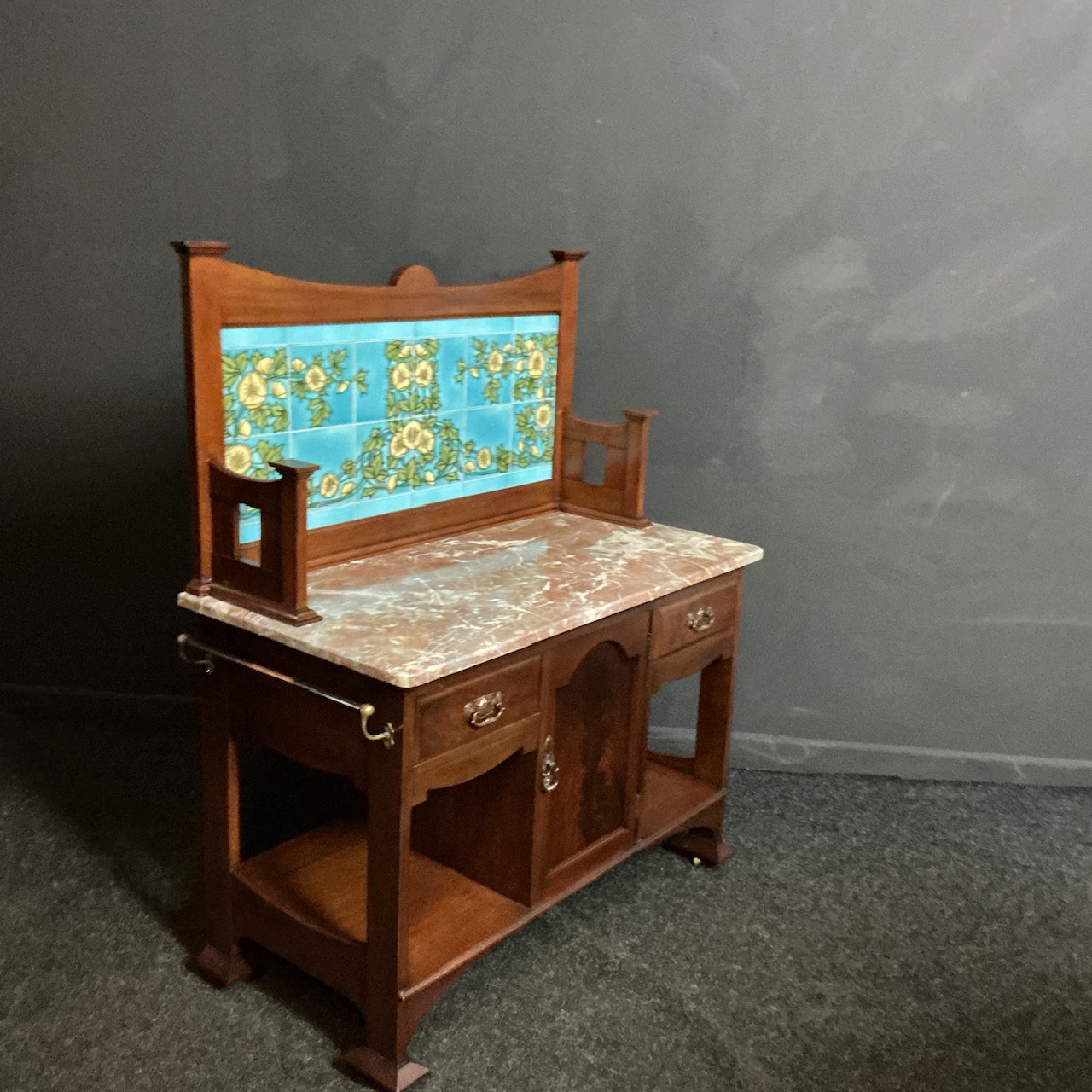 Alternative view of ANTIQUE ART NOUVEAU WASHSTAND