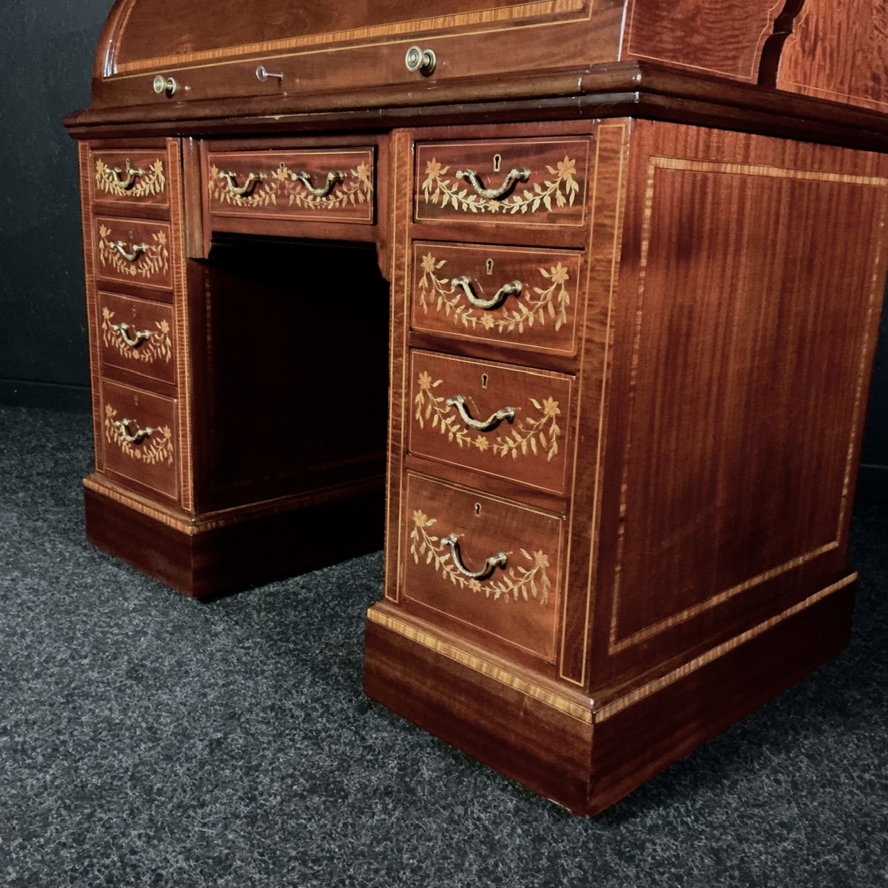 Edwardian Mahogany Ladies Desk - Image 3