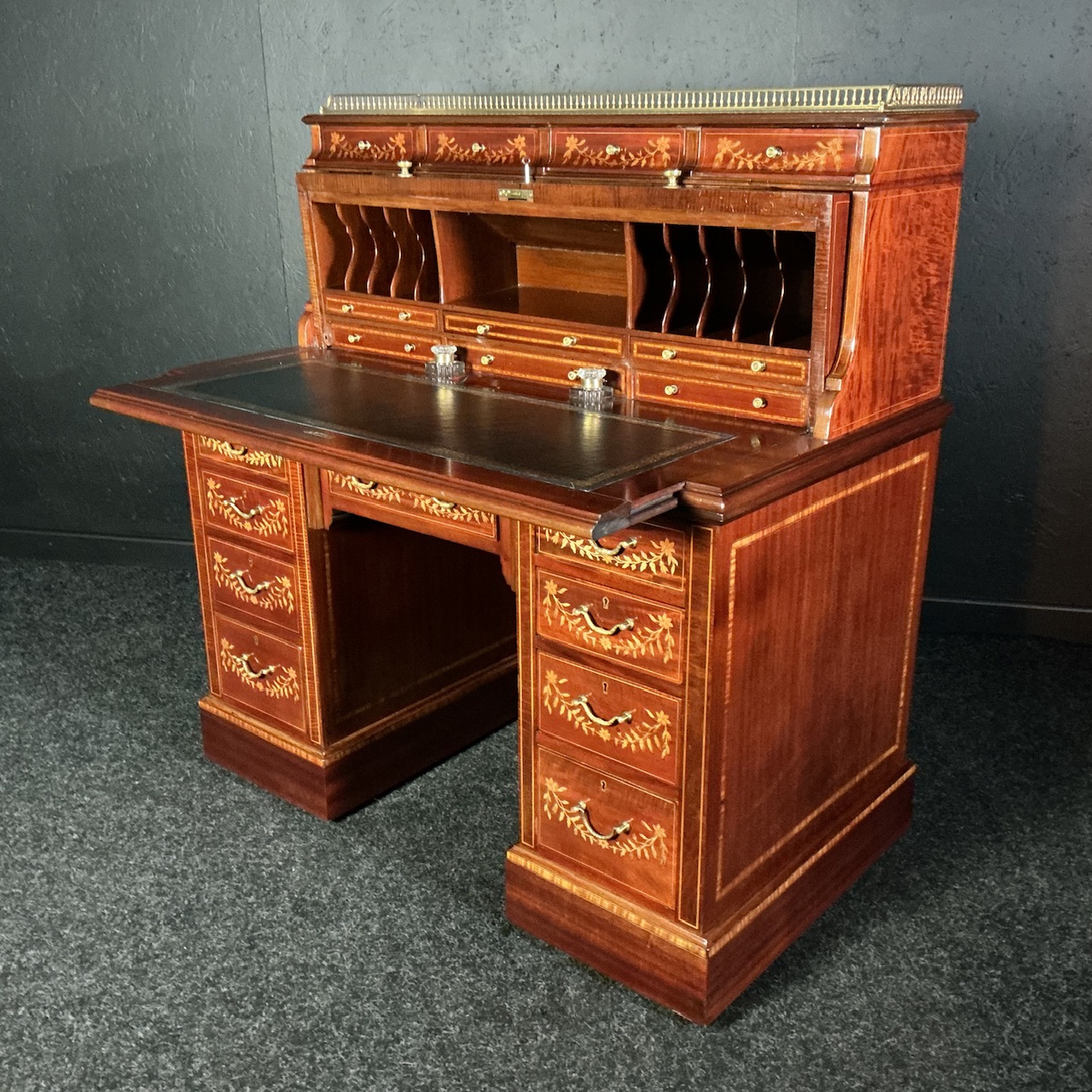 Alternative view of Edwardian Mahogany Ladies Desk