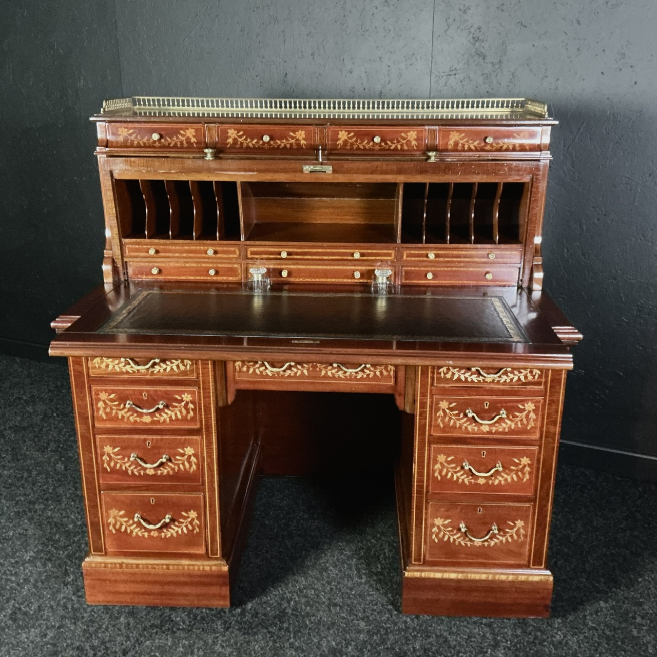 Edwardian Mahogany Ladies Desk - Image 7