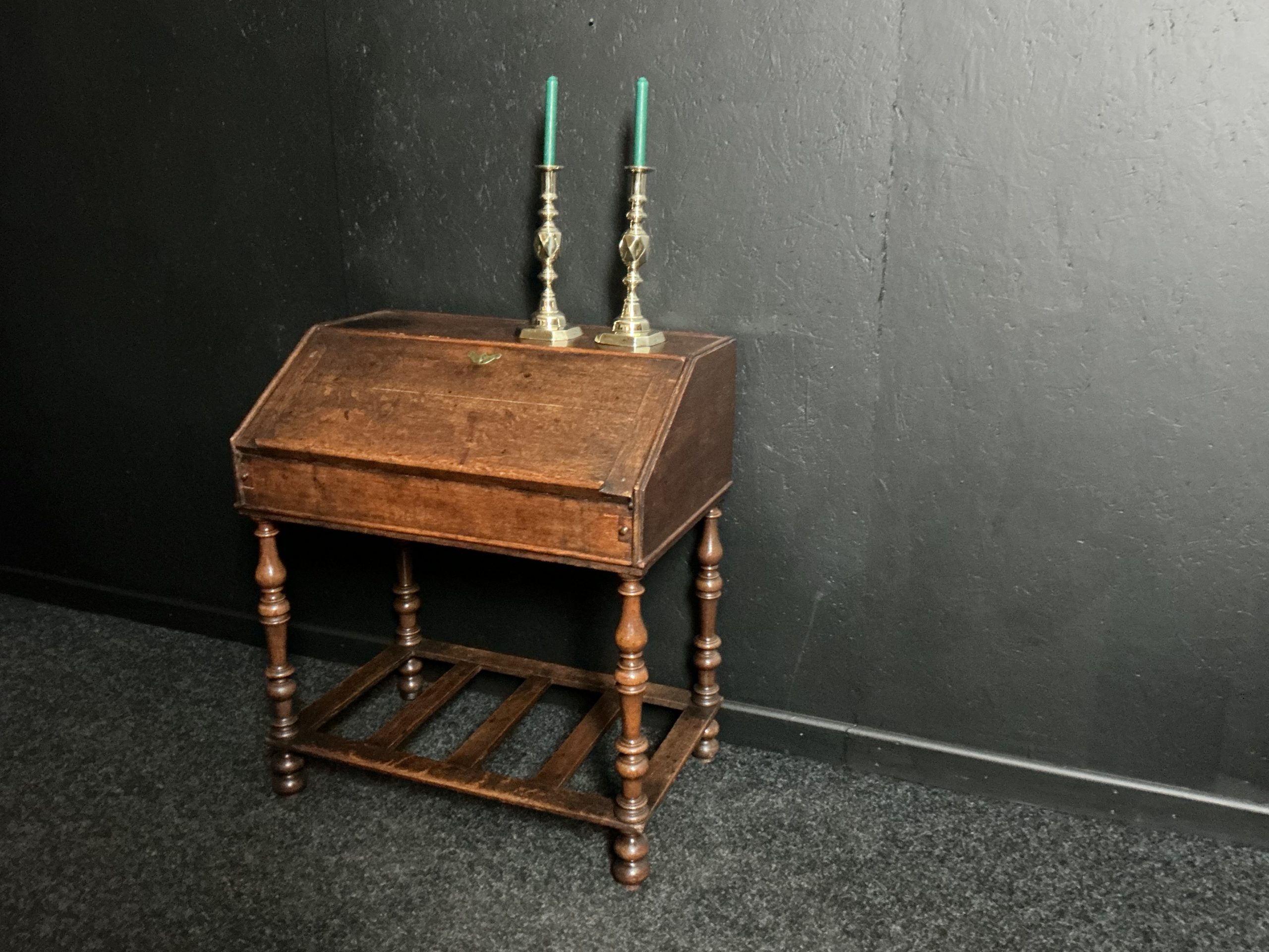 Victorian King of Diamond Candlesticks - Image 5
