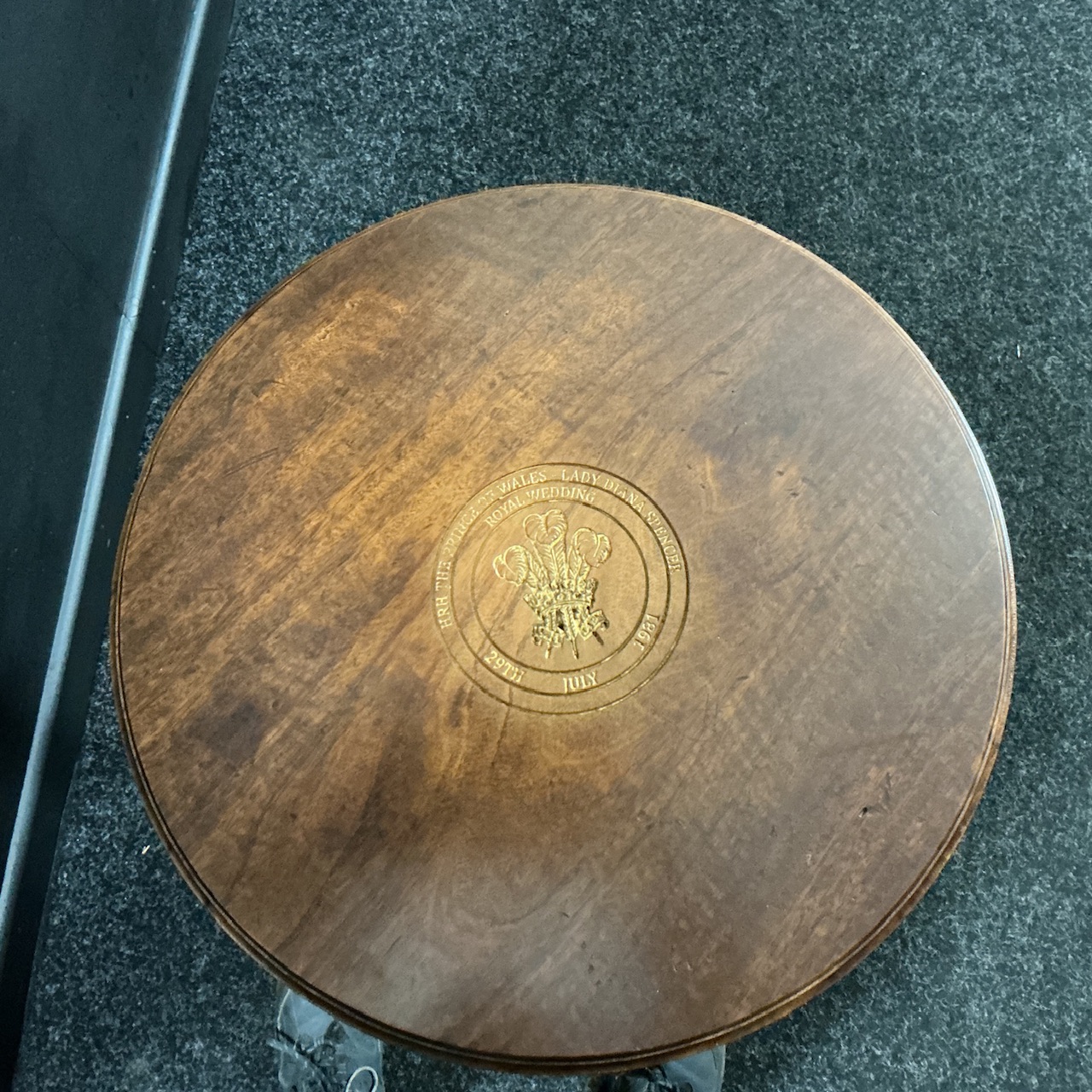 Rare 1981 Royal Wedding Commemorative Table - Image 5