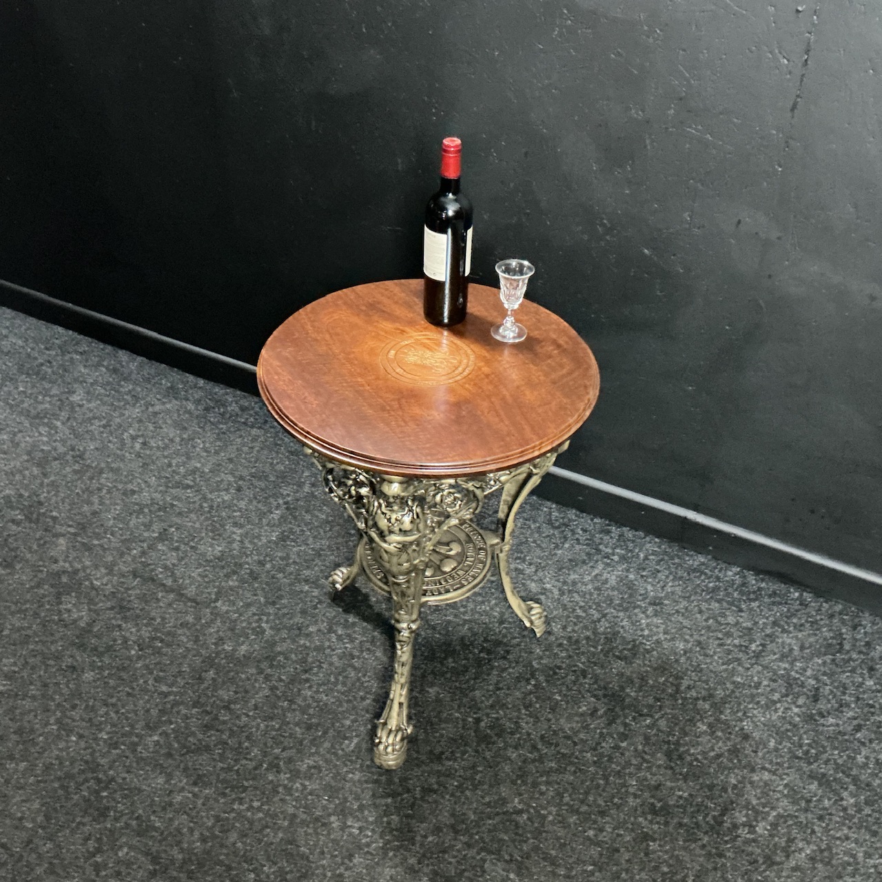 Rare 1981 Royal Wedding Commemorative Table - Image 10