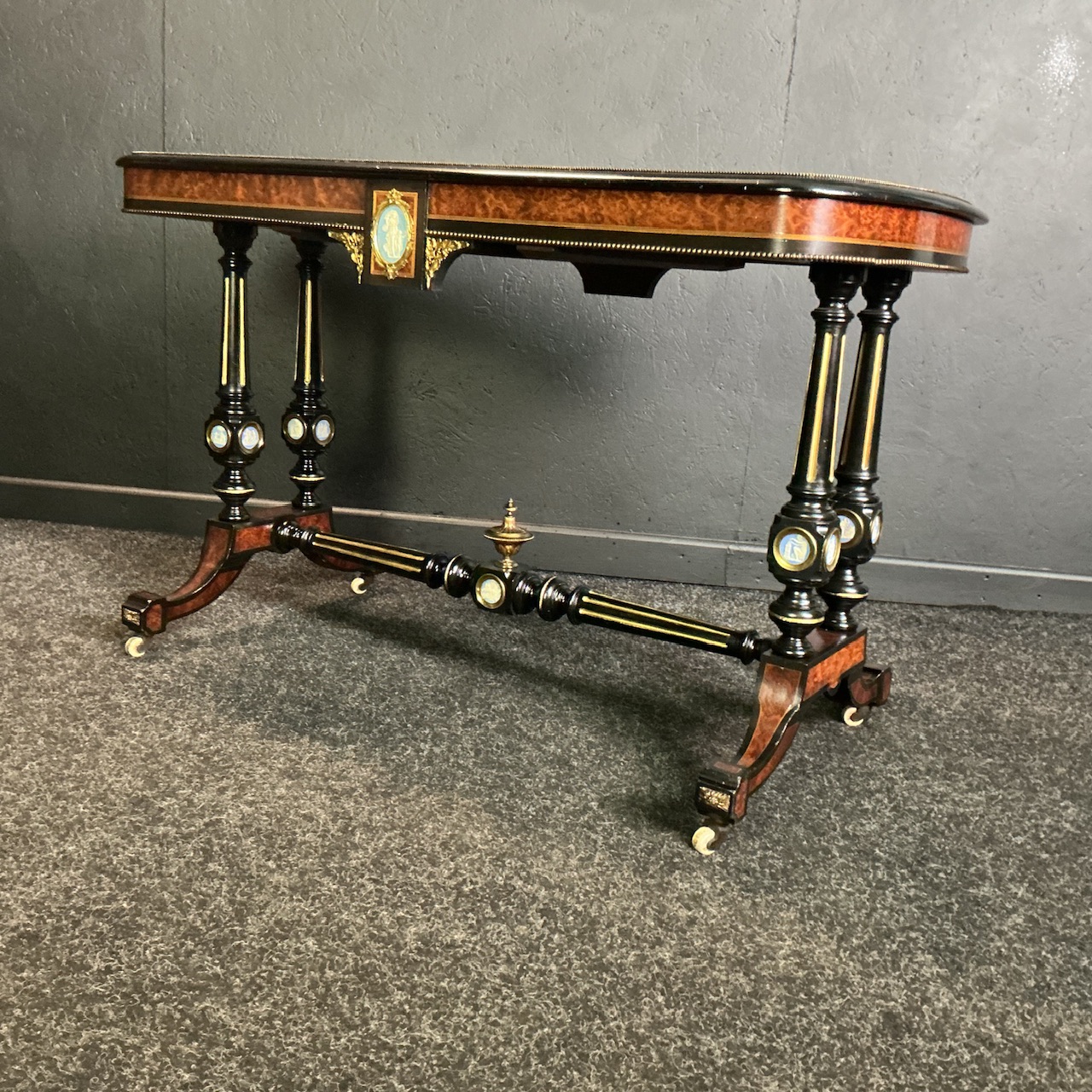 Fine Aesthetic Movement Centre Table - Image 7